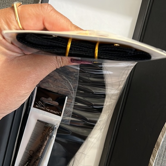 Hair extensions Flip N' Go  by Shilo 16-18" - #1 Jet Black w/ gift bag - Picture 5 of 8